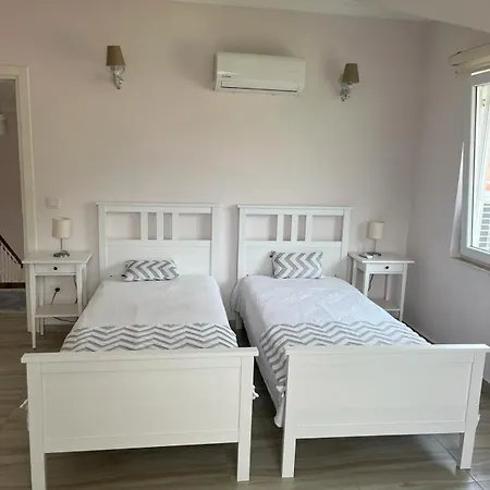 Private Royal Two Vila *